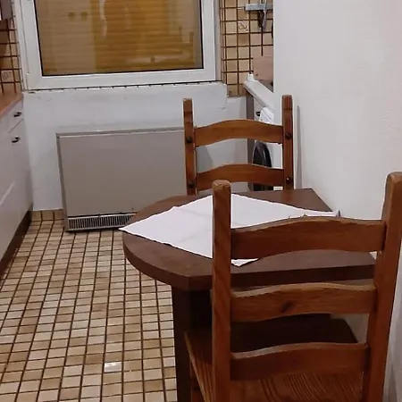 Zentrale In Mit Kompletter Ausstattung Apartment