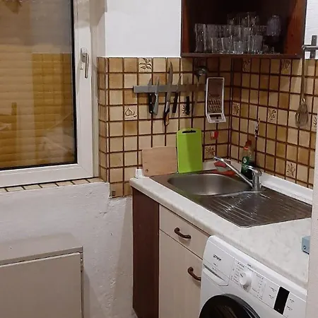 Zentrale In Mit Kompletter Ausstattung Apartment Essen