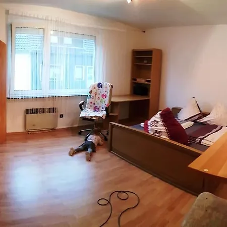 Apartment Zentrale In Mit Kompletter Ausstattung Essen