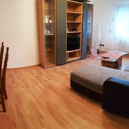 Zentrale In Mit Kompletter Ausstattung Essen